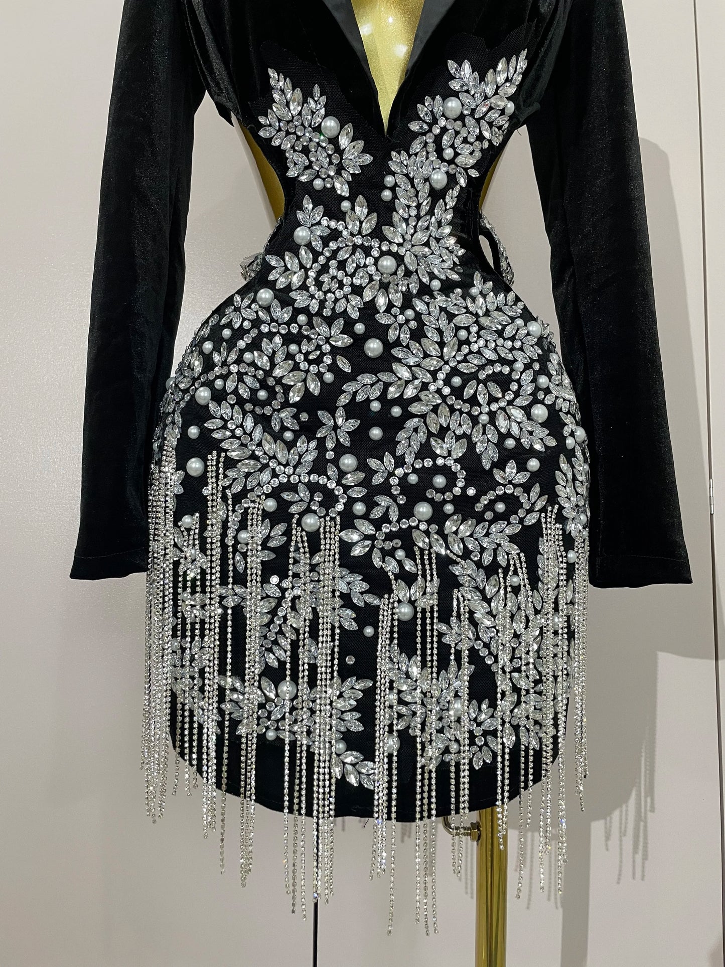 Stock Luxury Diamonds Tassel Sexy Hollow Out Black Mini Dress Woman Evening Celebrate Birthday Party Stage PhotoShoot Costume