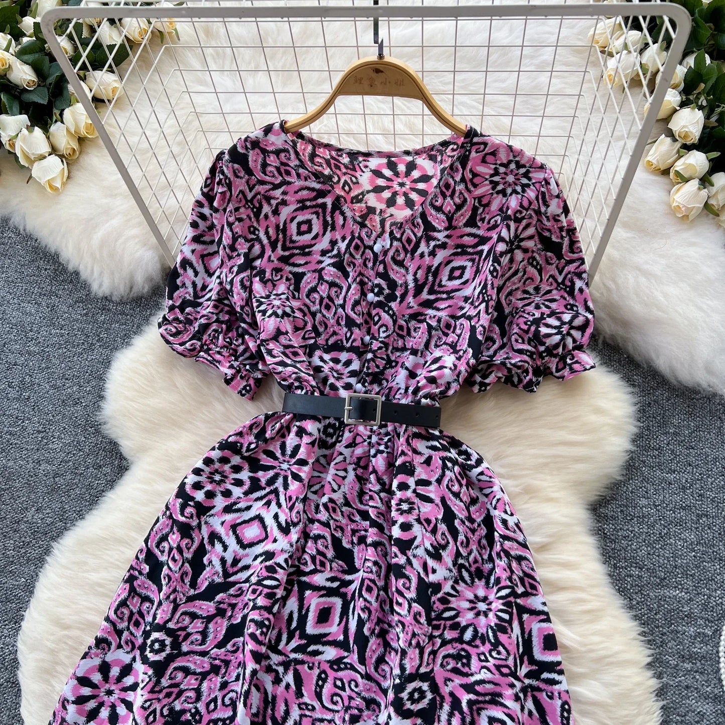 Sommer Plissiert Damen Knopfkleider Lässige Strandurlaub Kurzarm V-Ausschnitt Damen Midikleid Böhmische Mujer Vestidos