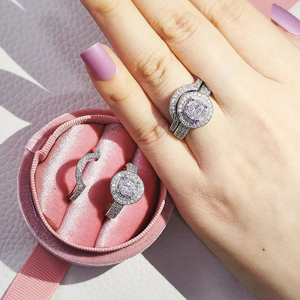 2023 New Luxury Silver Color Luxury Big Wedding Rings Set for Bridal Women Engagement Finger Party Gift Designer Jewelry R4428