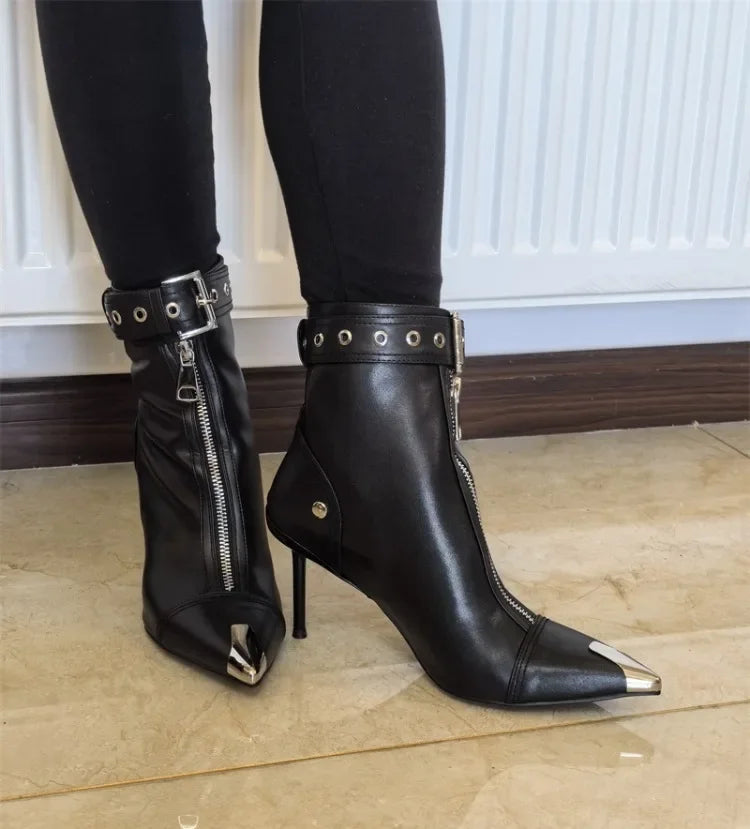 Gürtelschnalle Reißverschluss vorne Modenschau Stiefeletten Damen Herbst Winter Neu Spitz Metallverzierung Rote High Heels Ankle Boots
