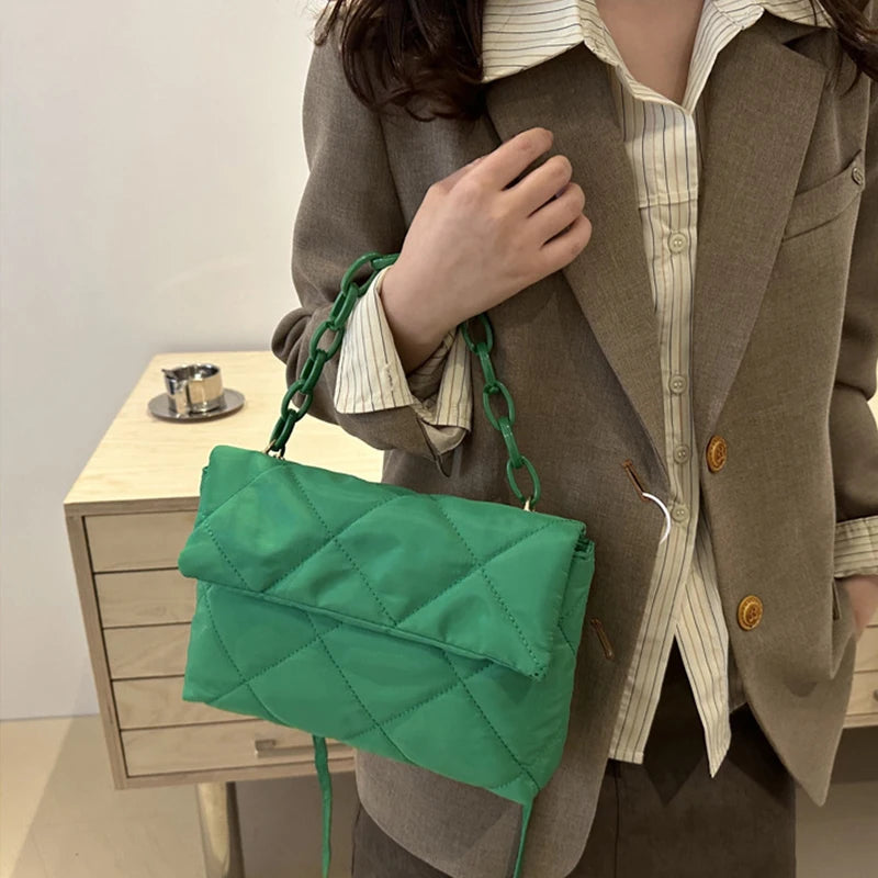 Acryl-Ketten-Umhängetaschen, quadratisch, lässig, Klappe, Damen-Pendeltaschen, gesteppt, All-Match, Winter, große Kapazität für Mädchen zum Einkaufen