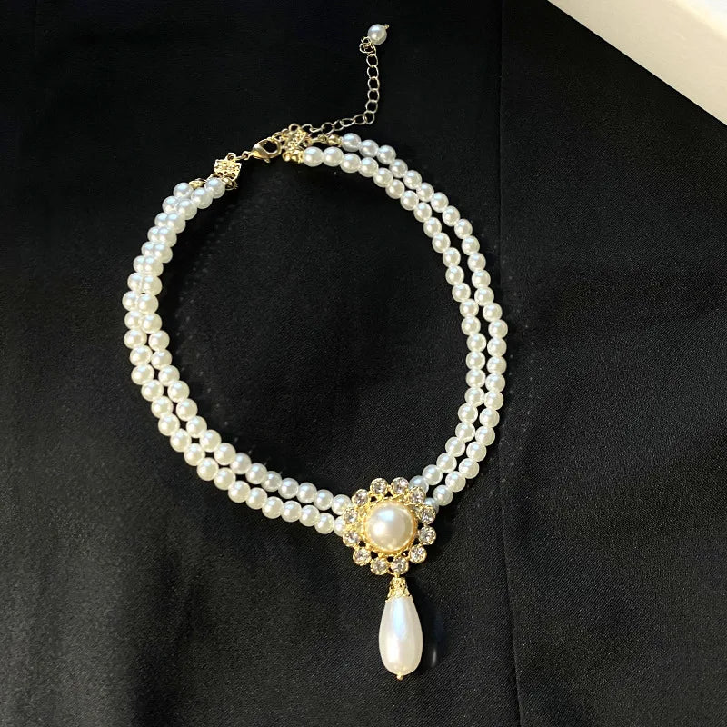 Luxuriöses Vintage dreilagiges Perlen-Collier, 2024 neue Trend-Schmuckmode Damen Halskette für den Hals Partygeschenk