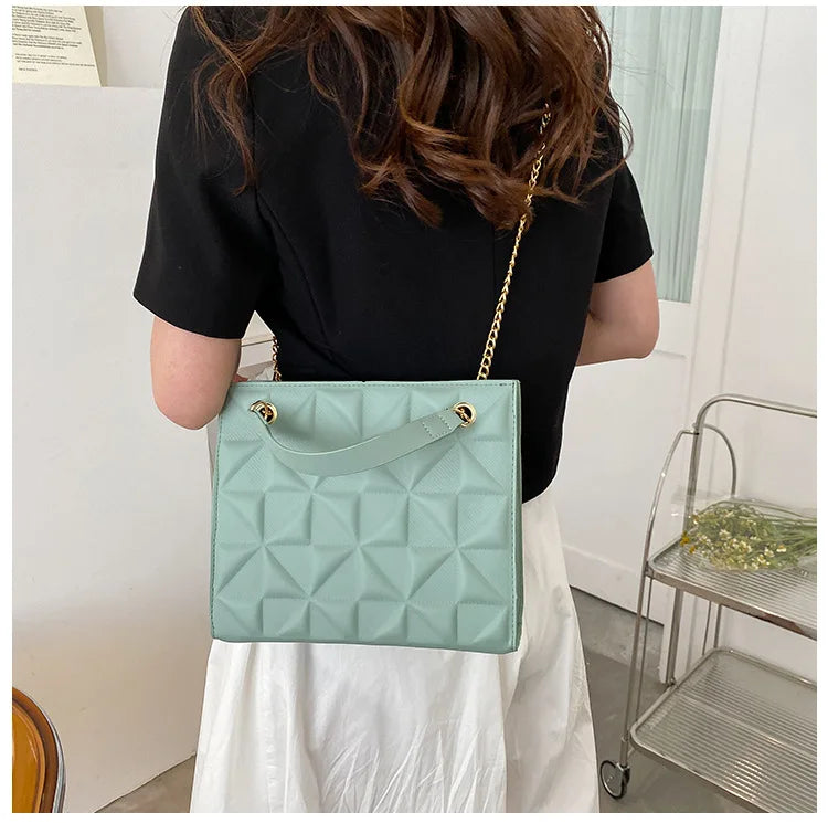 Ladies Fashion Large Capacity Chain Bag Retro Square Tote Bag Diamond Texture Shoulder Crossbody Daily Hundred Underarm Handbag