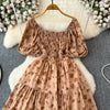 2024 Neues Sommer Blumenmuster Maxikleid Damen Vintage Eckiger Ausschnitt Geraffte Brust Schärpe Bandage Sommerkleid Partykleid