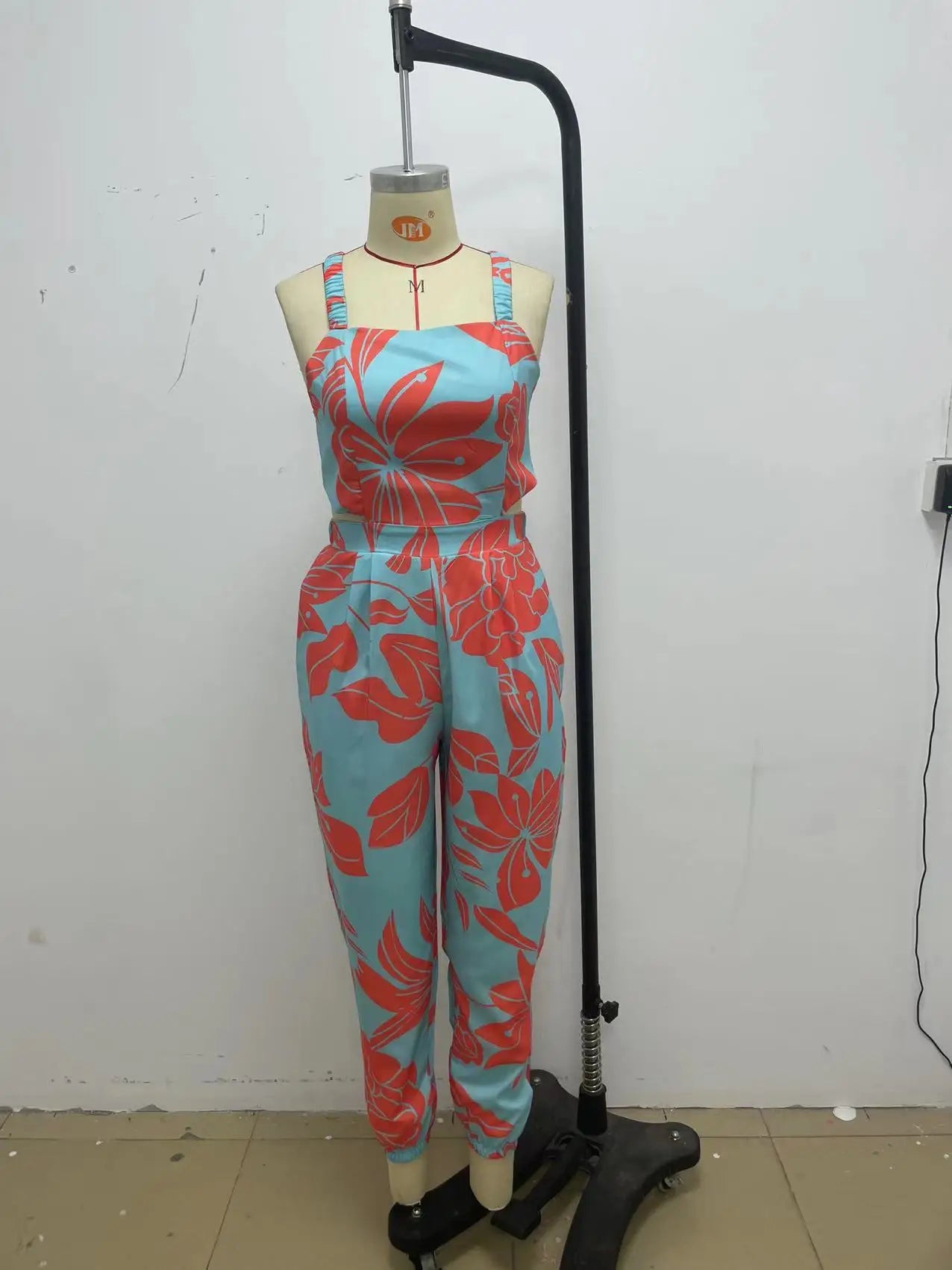 Eleganter Damen Overall 2024 Sommer Mode Träger Hohl Sexy Off-Taille Bedruckter Jumpsuit