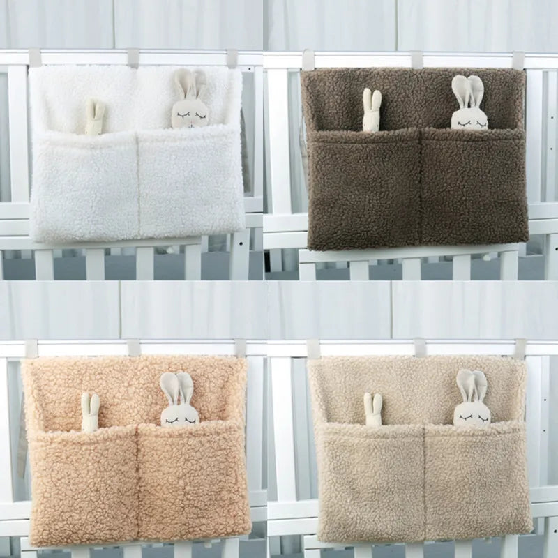 Neuer dicker Plüsch Babybett Hängetasche Tragbare Doppeltaschen Neugeborenen-Bett Spielzeug Organizer Tasche Bettkopfteil Aufbewahrungstasche