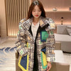 2023 Europäische Station Winter Neue Daunenjacke Damen Warm Mode Kurze Farb-Patchwork Graffiti dicke Weiße Entendaunenjacke