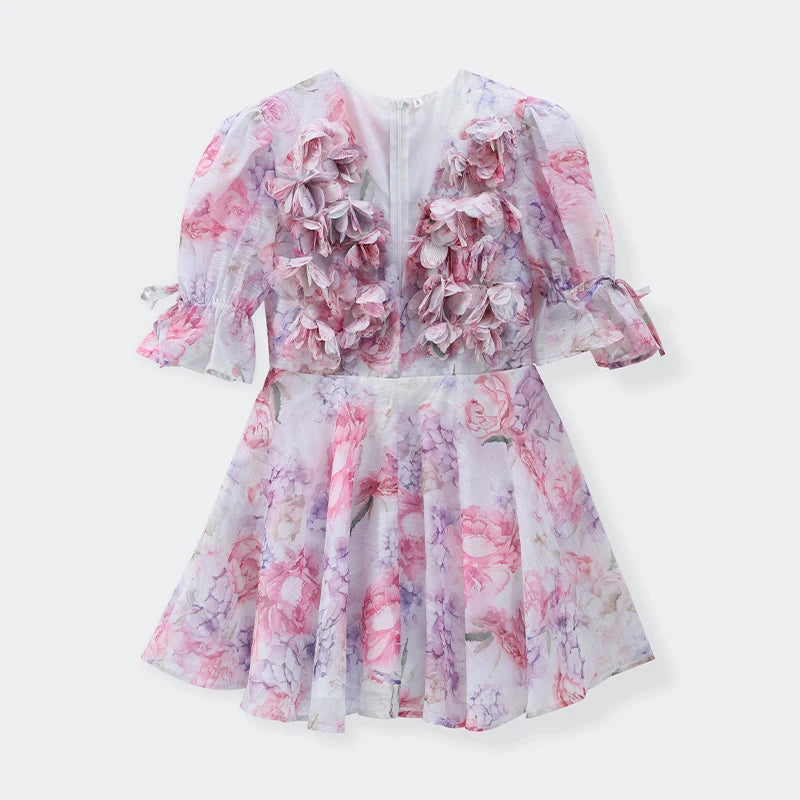 Damen Batik 3D Blumen Tief V-Ausschnitt ausgestellte Ärmel Minikleider Mode Slim Bedruckt Mehrfachfalten Vestidos Neue Damen Urlaubskleidung
