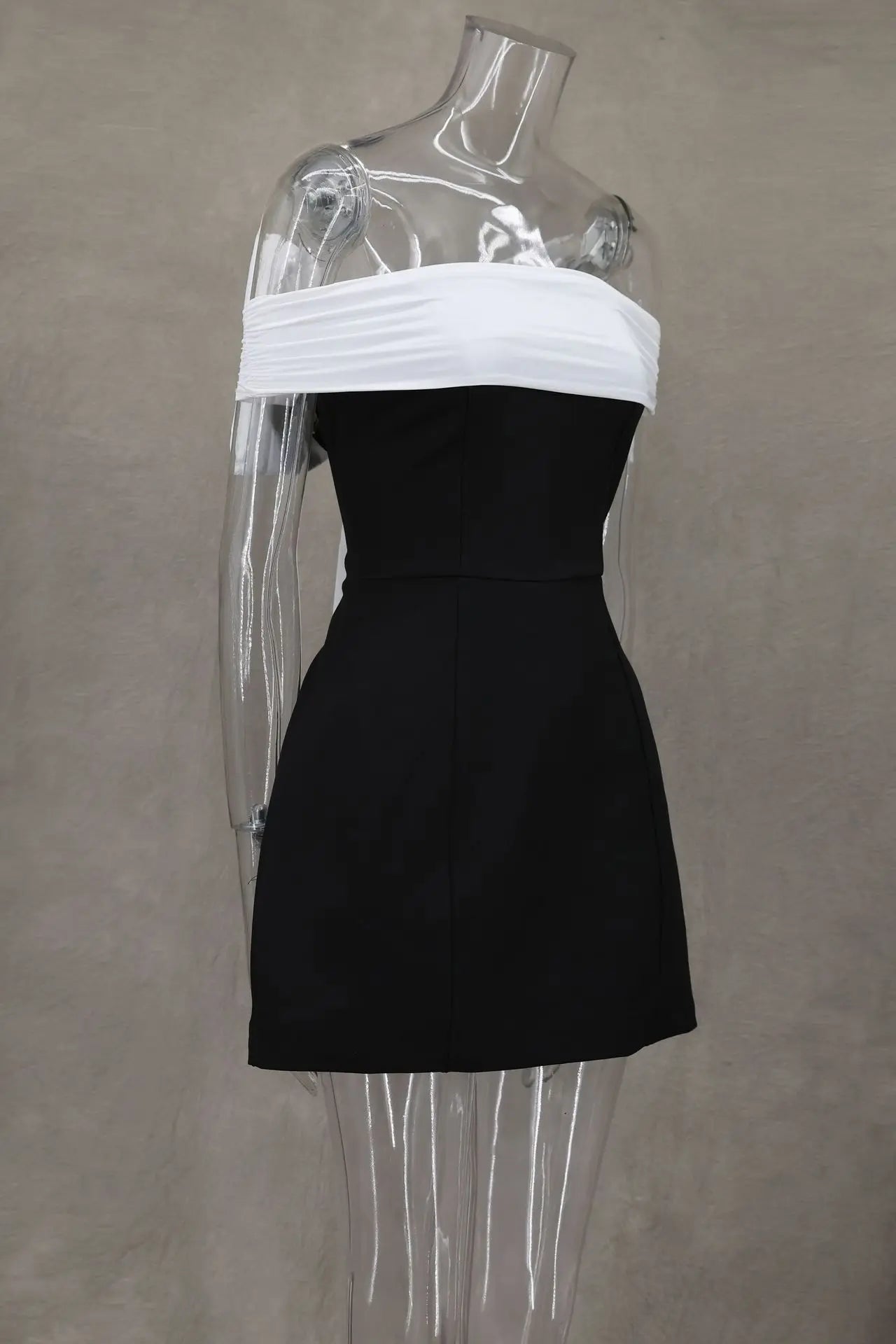 Damen Trägerloses Rückenfreies Kurzes Kleid Elegant Sexy Off Shoulder Ärmellose Kleider 2025 Damen Abendparty Geburtstagskleider Schwarz