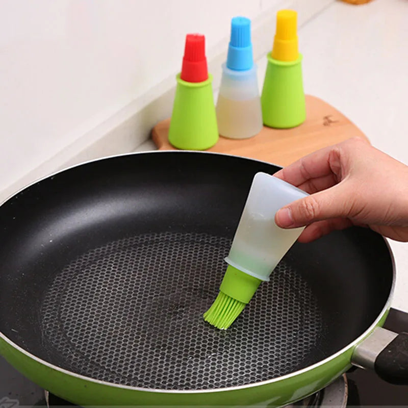 Kitchen Gadgets Barbecue Oil Brush Silicone BBQ Honey Oil Bottle With Brush Convenient Basting Cooking Tools Kitchen Accessories