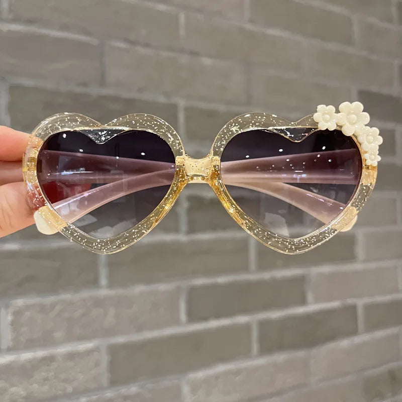Girls Boys Love Heart Sunglasses Outdoor Sun Protection Children Lovely Flower Vintage Sun Glasses Classic Kids Eyewear UV400