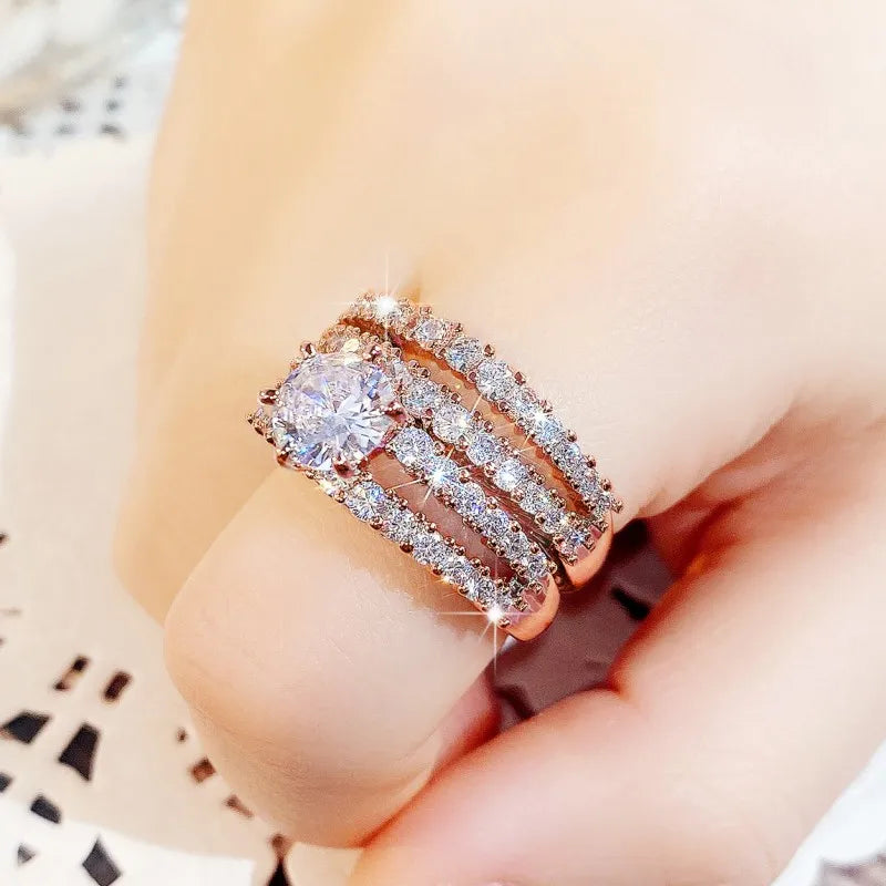 Huitan Sparkling 2Pcs Set Cubic Zirconia Rings for Women Wedding Engagement Fashion Jewelry Luxury Trendy Female Rings Wholesale