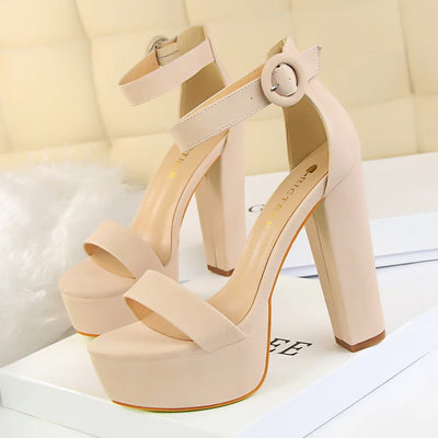 Mode Frauen Pumps Sandalen Sommer Plateau Gürtelschnalle Riemen PU Blockabsatz Outdoor Koreanischer Stil Schwarz Offene Spitze Grace 1550-1
