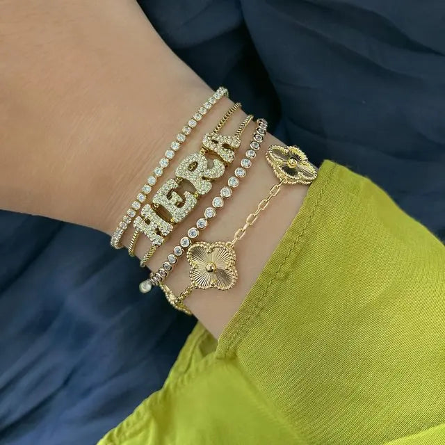 DOREMI Fat Bubble Slide Armband mit Initialen, voll mit Kristallbuchstaben, Damen-Namen, DIY-Schiebebuchstaben-Armbänder