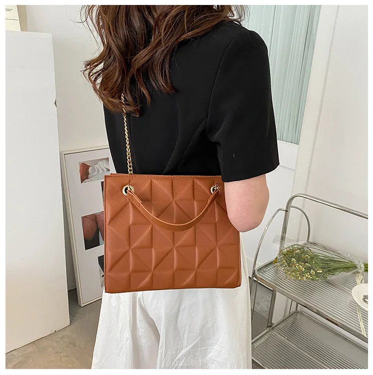 Ladies Fashion Large Capacity Chain Bag Retro Square Tote Bag Diamond Texture Shoulder Crossbody Daily Hundred Underarm Handbag