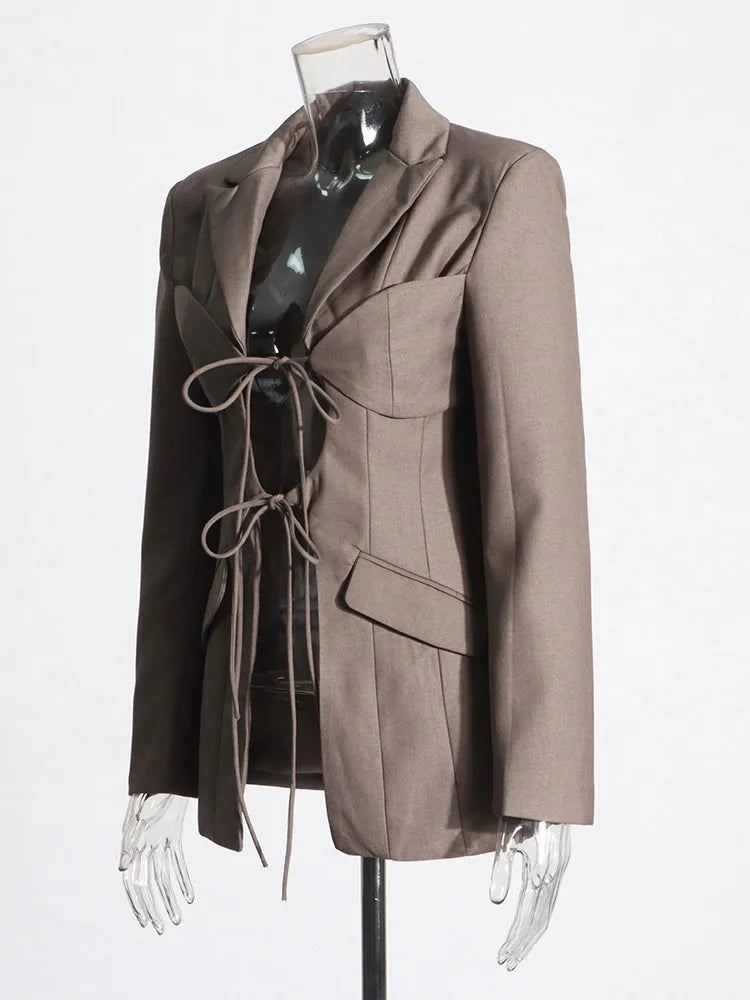 TWOTWINSTYLE Patchwork Lace Up Hohl-Blazer für Damen mit gekerbtem Kragen, langen Ärmeln, Tunika, Designer-Blazer, weibliche Mode Neu