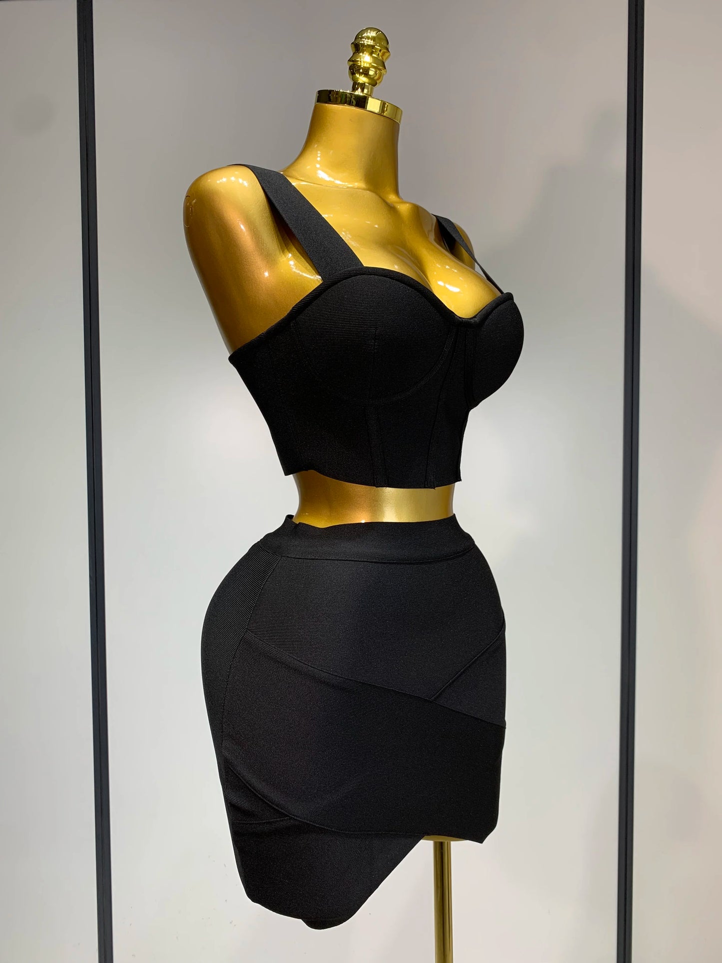 Damen sexy Top kurzer Rock Bodycon Bandage Zweiteiler Sets Weiß Schwarz 2025 Abendparty Luxus Geburtstag Outfit Nachtclub Anzüge