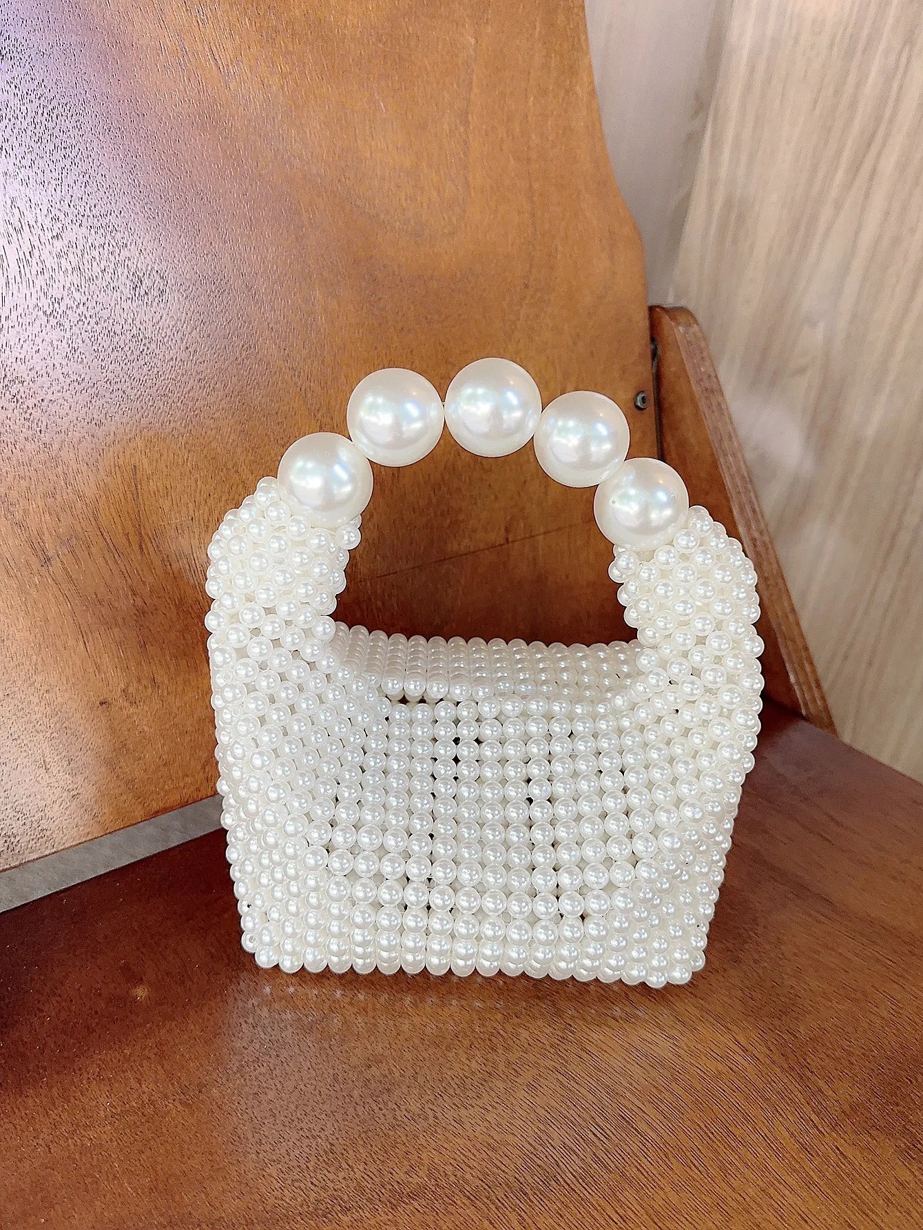 Europäischer und amerikanischer Stil neue Perlenhandtasche Sommer Damen Perlenbeutel handgewebte Handgelenktasche Mode Temperament Handtasche