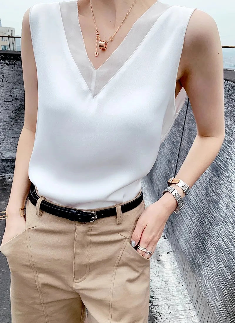 Silk halter V-neck sleeveless bodice Satin vest lace with beautiful back summer jacket with suit top