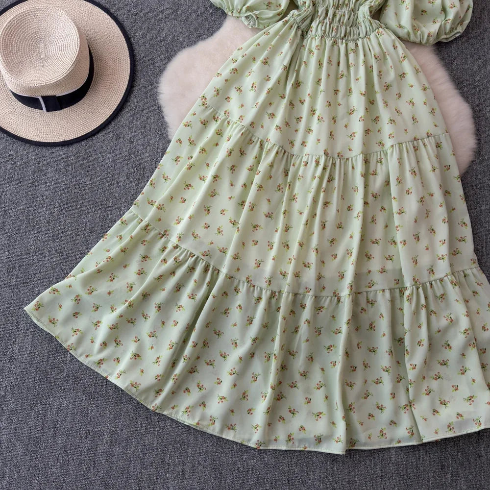 2024 Neues Sommer Blumenmuster Maxikleid Damen Vintage Eckiger Ausschnitt Geraffte Brust Schärpe Bandage Sommerkleid Partykleid