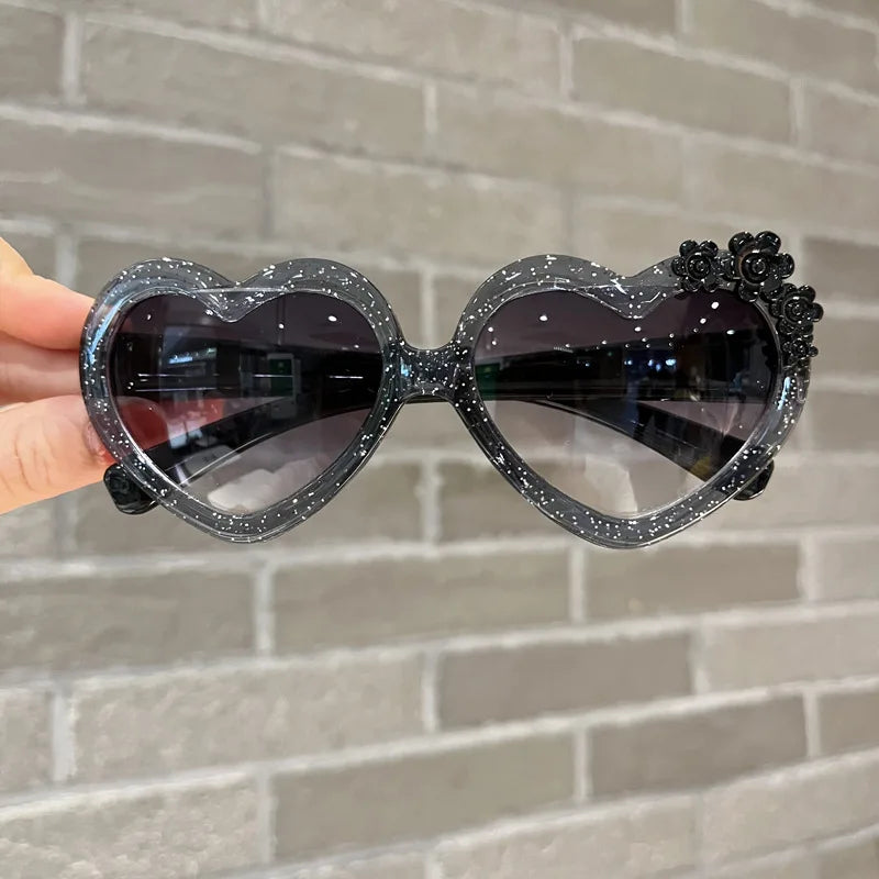 Girls Boys Love Heart Sunglasses Outdoor Sun Protection Children Lovely Flower Vintage Sun Glasses Classic Kids Eyewear UV400