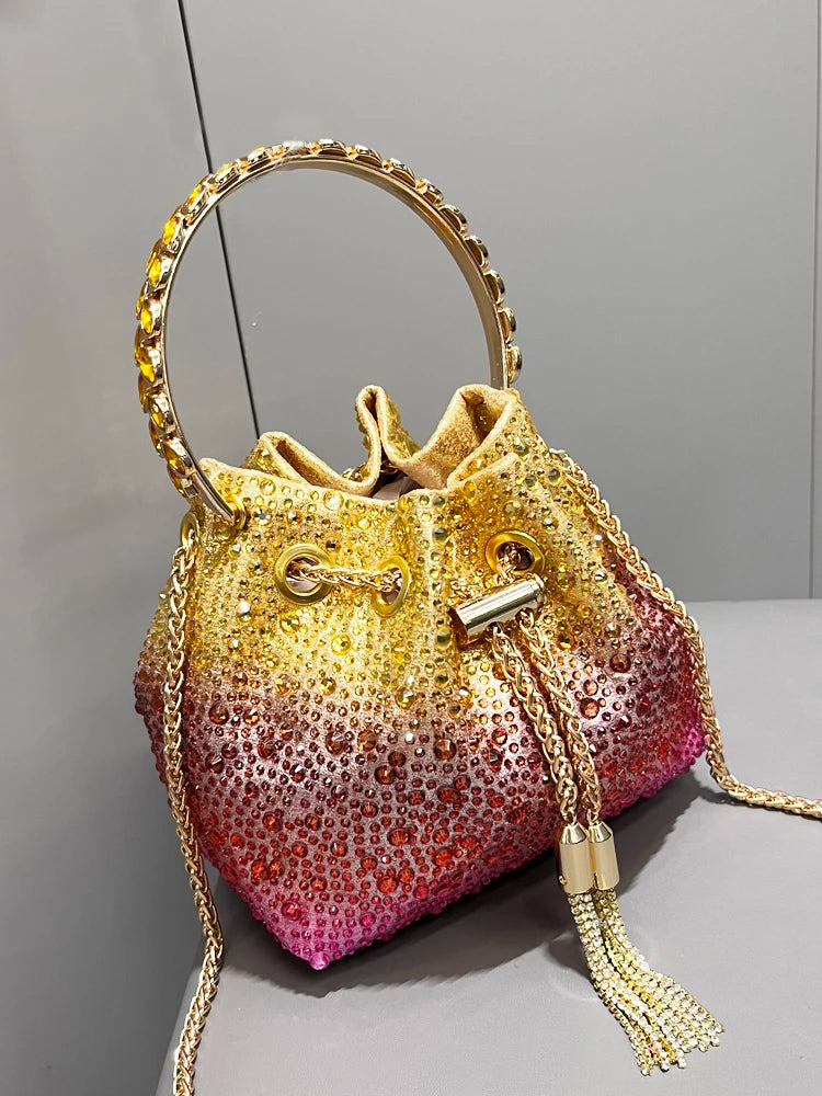 Handhabung Strasssteine Abend-Clutch-Tasche Geldbörsen und Handtasche Luxus Designer Umhängetasche Glänzende Kristall-Clutch-Geldbörse Eimer-Tasche