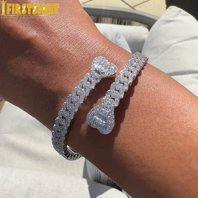 2025 Neues Iced Out Bling Offenes Herz Blumen Charm Armband AAA Zirkonia Schmetterling Armreif Für Männer Frauen Hip Hop Luxus Schmuck