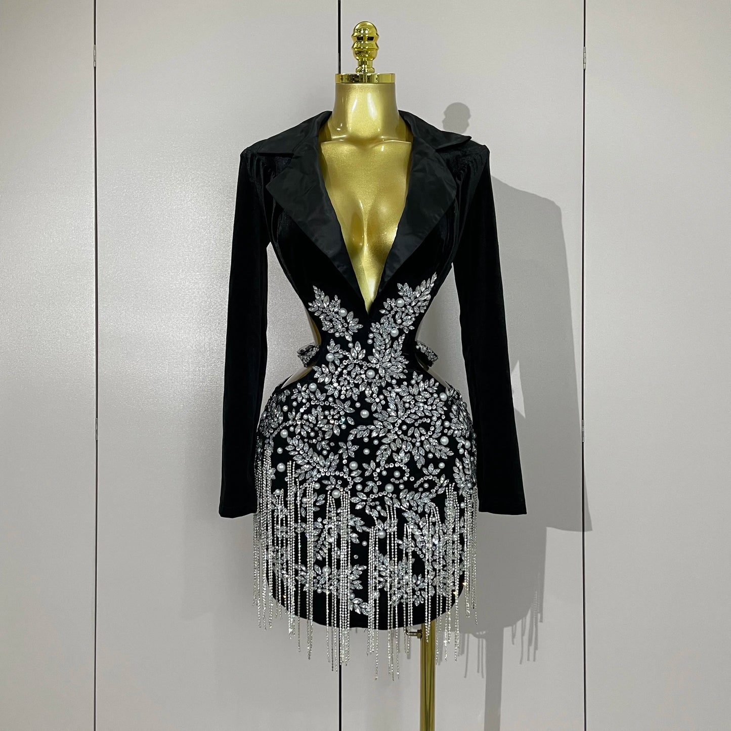 Stock Luxury Diamonds Tassel Sexy Hollow Out Black Mini Dress Woman Evening Celebrate Birthday Party Stage PhotoShoot Costume