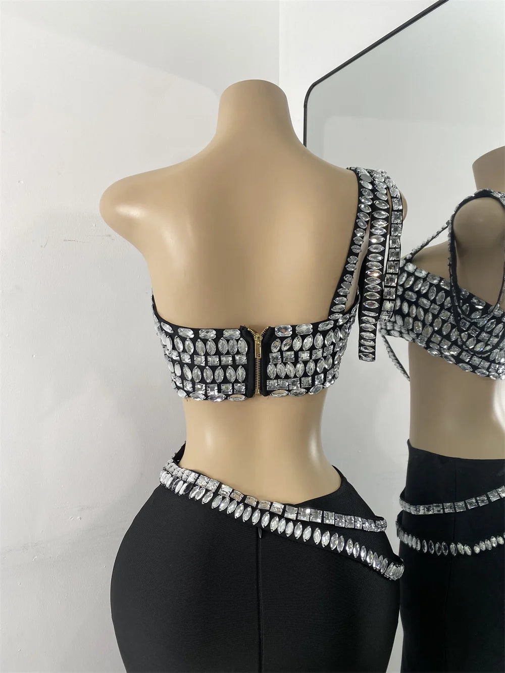Luxus Kristall Diamanten Top Rock Zweiteiler Damen Bandage Sets Weiß Schwarz Gestrickt Celebrity Abend Geburtstag Party Outfit