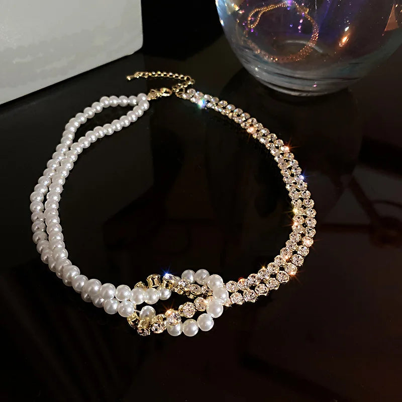 Luxuriöses Vintage dreilagiges Perlen-Collier, 2024 neue Trend-Schmuckmode Damen Halskette für den Hals Partygeschenk