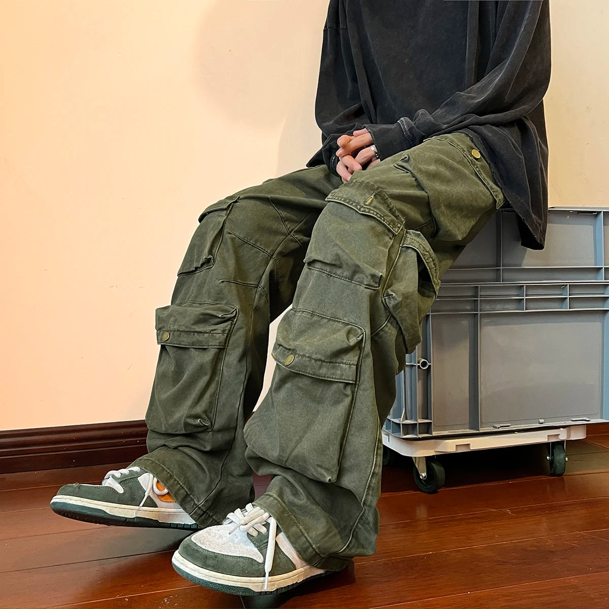 2025 Men Cargo Pants Multi-Pockets Tool Pants Harajuku Mens Vintage Loose Wide Leg Pants Streetwear Casual Hip-Hop Trousers