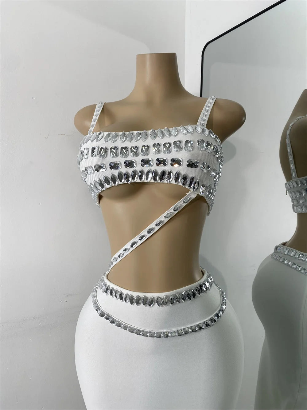 Luxus Kristall Diamanten Top Rock Zweiteiler Damen Bandage Sets Weiß Schwarz Gestrickt Celebrity Abend Geburtstag Party Outfit