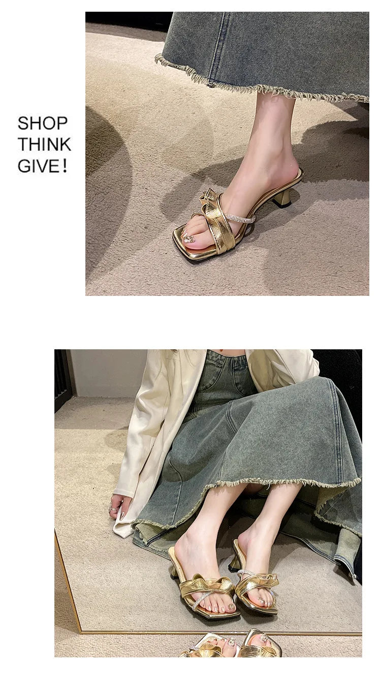 2024 Summer New Velcro Casual Roman Beach Sandals Plus Size 36-43 Thick Soled Outer Wear Sandals