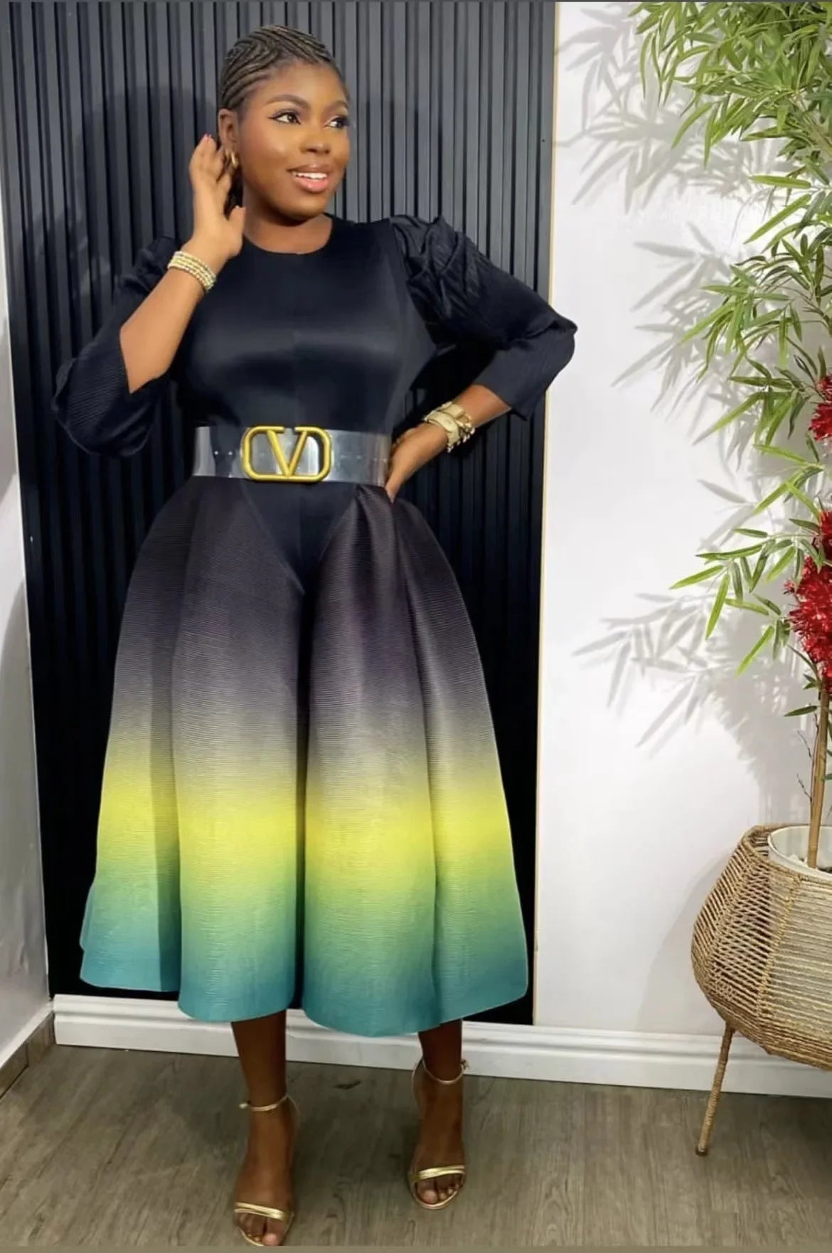 Miyake Plissiertes Maxikleid mit Farbverlauf, Rundhals, langen Ärmeln, locker sitzend, stark dehnbar, Laternenkleider für Damen, Sommer 2024, Neu
