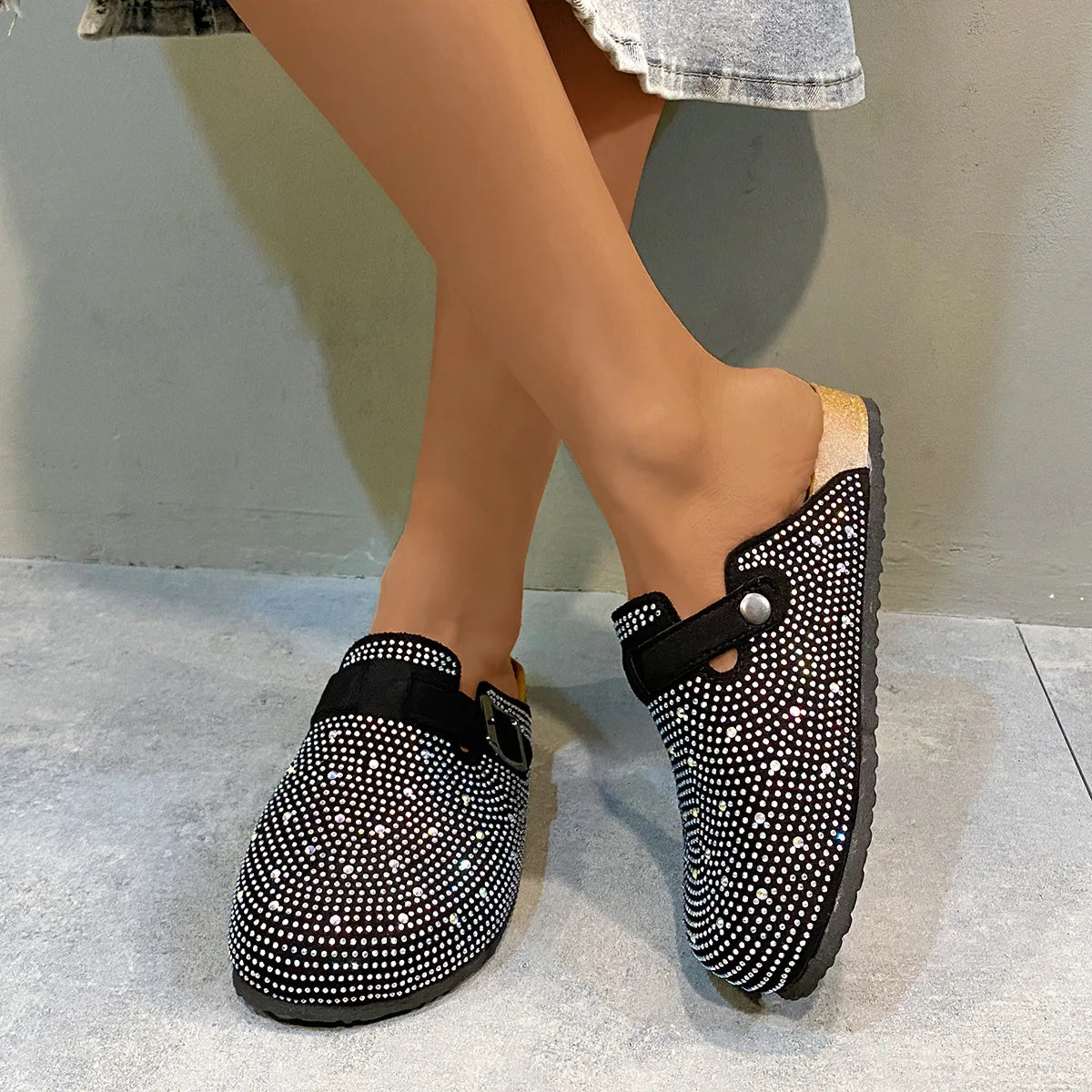 Kristallige klobige Outdoor-Slipper Schuhe Sommer Clogs Damen Hausschuhe Pantofle Luxus Slides Med Strand Designer Flip Flops