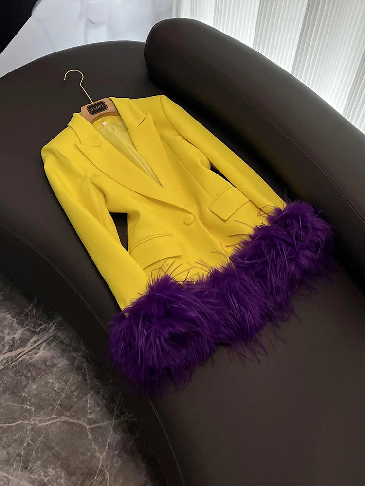 TWOTWINSTYLE Neue Hit Color Chic Blazer für Damen, gekerbter Kragen, lange Ärmel, Patchwork Federn Fashion Blazer Damen KJA524948