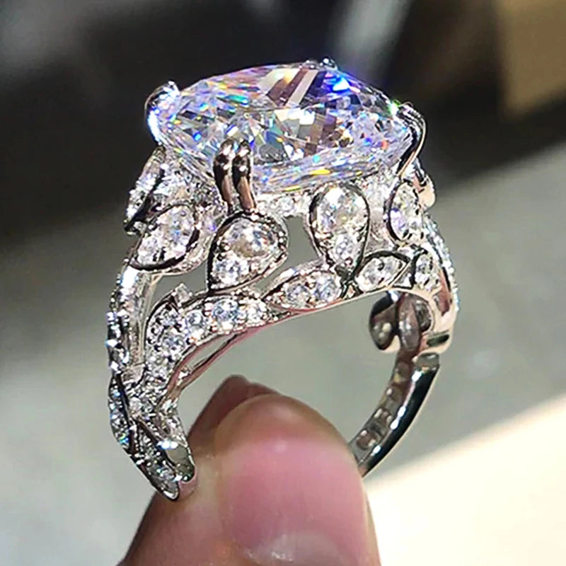 Huitan Creative Hollow Design Gorgeous Cubic Zirconia Rings for Women Rose Gold Color/Silver Color Wedding Party Trendy Jewelry