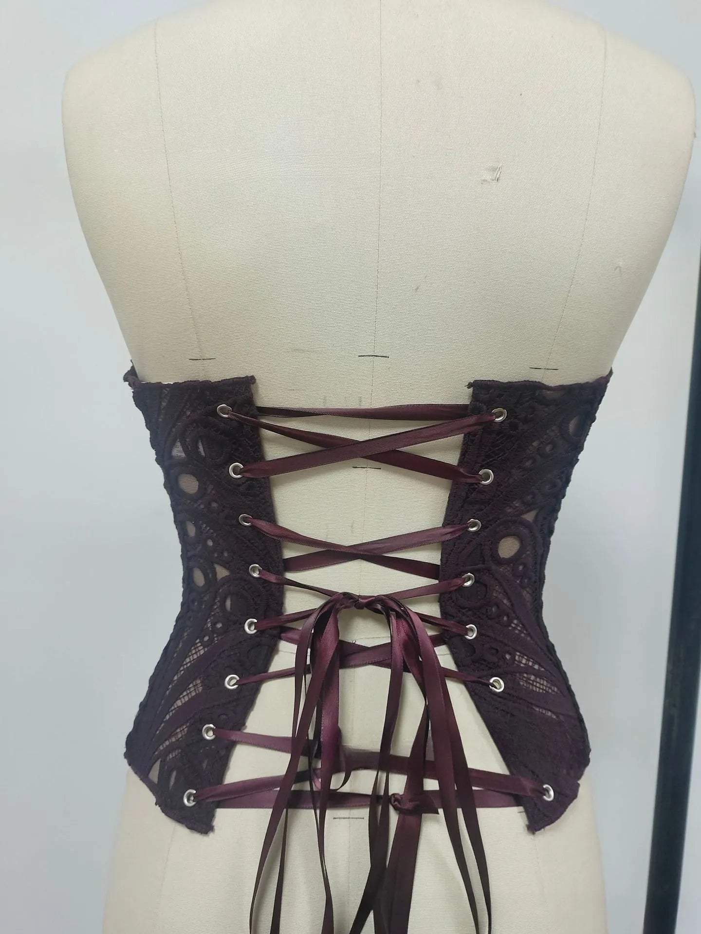 SsTss American Court Corset Sheer Mesh Breathable Corset Sexy Top Hollow Irregular Lace Double Layer Shapewear Chic Camis Top