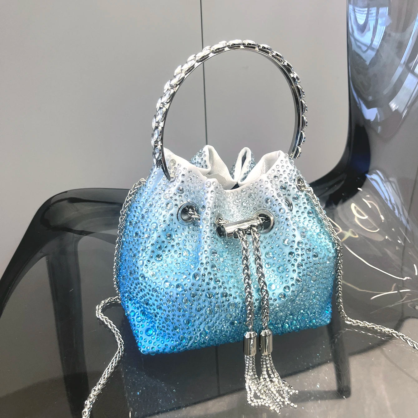 Handhabung Strasssteine Abend-Clutch-Tasche Geldbörsen und Handtasche Luxus Designer Umhängetasche Glänzende Kristall-Clutch-Geldbörse Eimer-Tasche