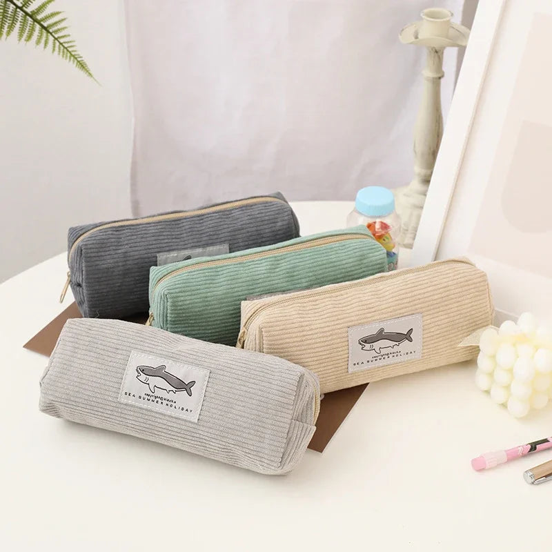 Niedliches Haifisch-Federmäppchen, Stickerei-Stifttasche, Schulanfangs-Zubehör, Schreibwaren für Mädchen, Kinder, Schreibtisch, niedliche Accessoires, Geschenk