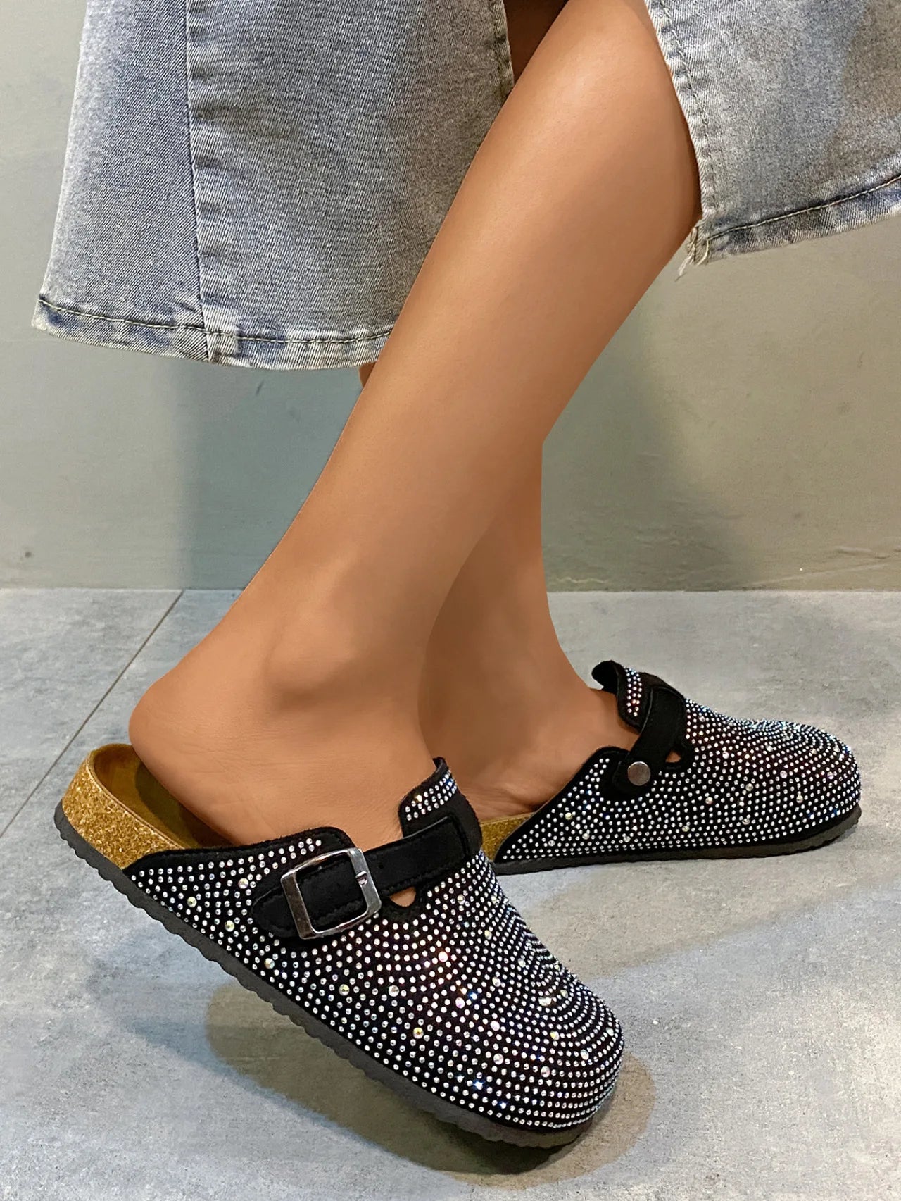Kristallige klobige Outdoor-Slipper Schuhe Sommer Clogs Damen Hausschuhe Pantofle Luxus Slides Med Strand Designer Flip Flops