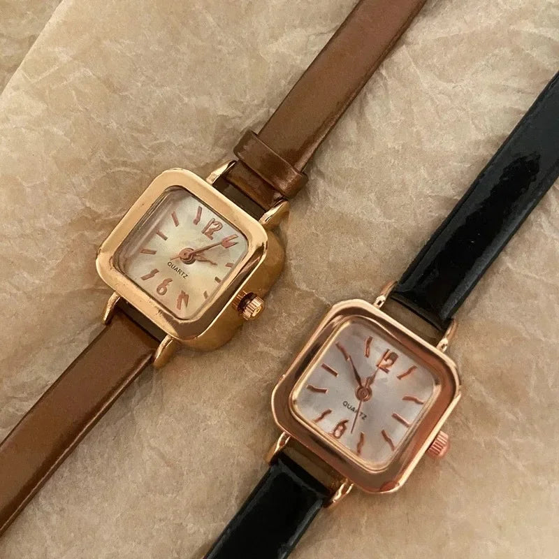 Heißer Verkauf Damenuhr Kleines Quadratisches Zifferblatt Dünnes Lederarmband Damenuhr Elegante Quarz-Damenuhren Lässige Uhr Damen