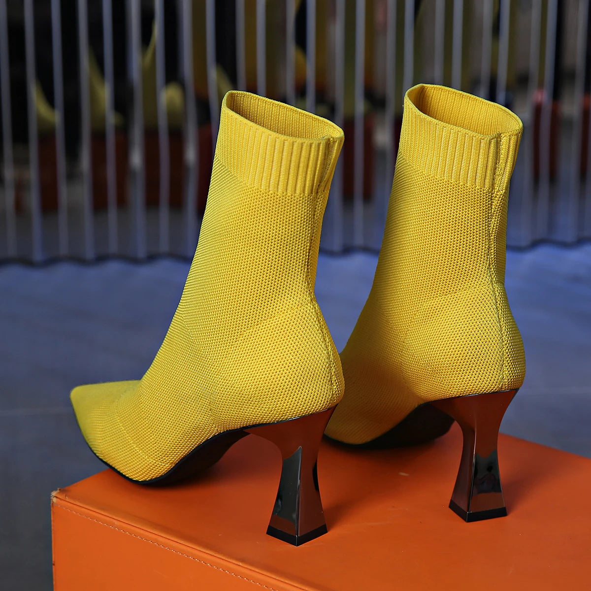 Damen Stricken Sexy High Heels Schuhe Spitz zulaufend Trend Chelsea Boots Designer Winter 2024 Neue Stiefeletten Dünne Mujer Sockenstiefel Pumps