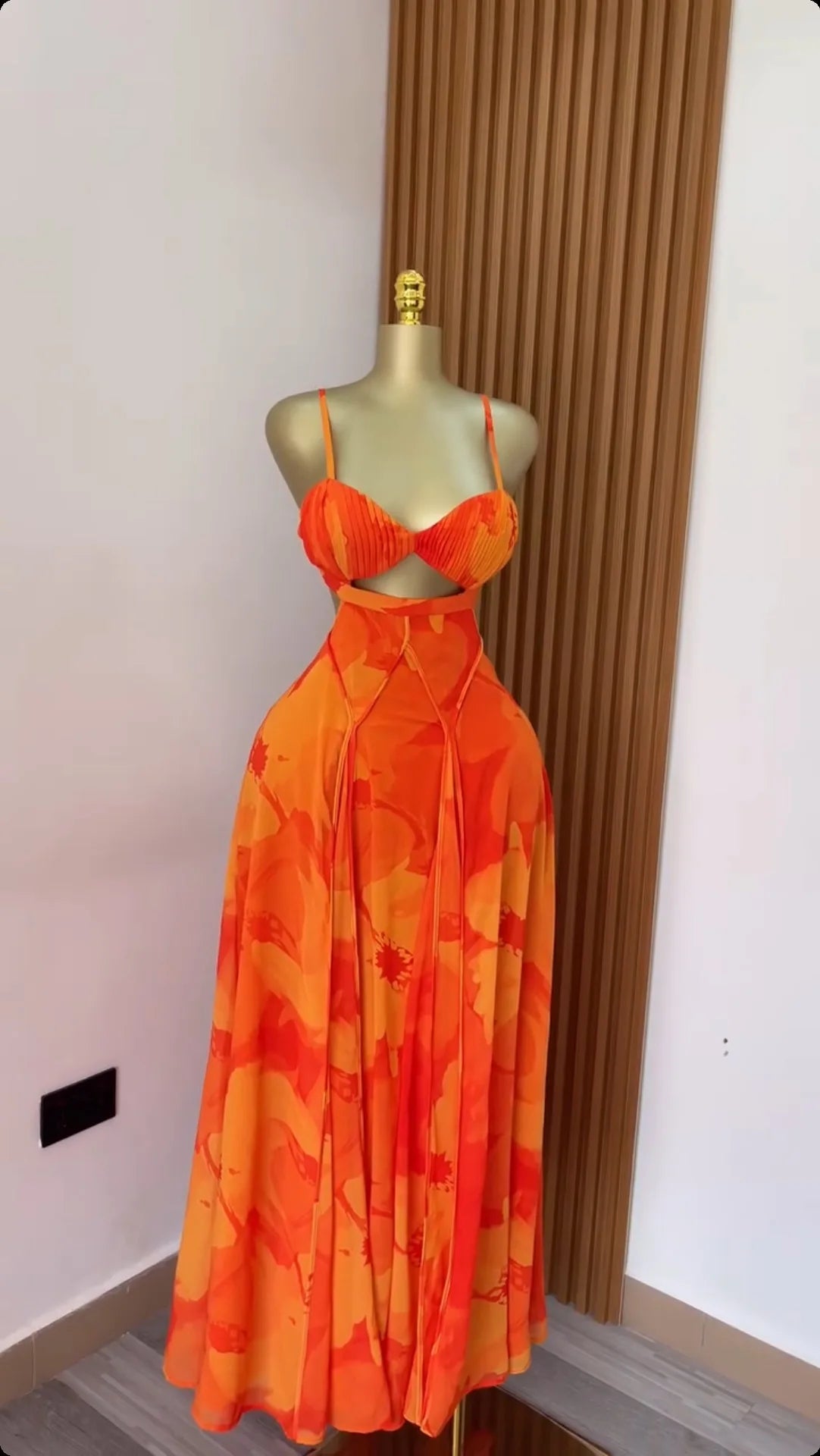 CM.YAYA Damen Blumenmuster Trägerloser Rückenfreier BH Vorne Großes Swing Maxi Langes Kleid 2025 Vintage Sexy Club Party Abendkleider