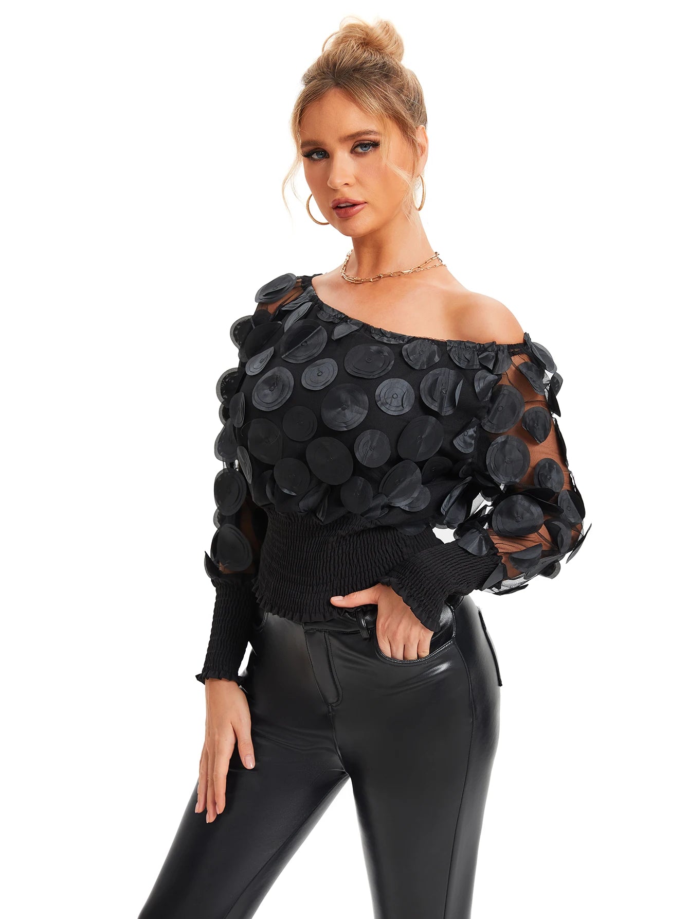 Applikationsbluse mit schrägen Schultern, elegante Langarmbluse für Frühling und Herbst, Damenbekleidung