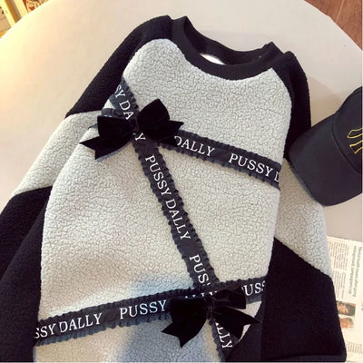 Damen Rundhals Midi Hoodie in Übergröße Herbst und Winter Neue Mode Patchwork Spitze Schleife Dick Langärmelig Lockerer Pullover