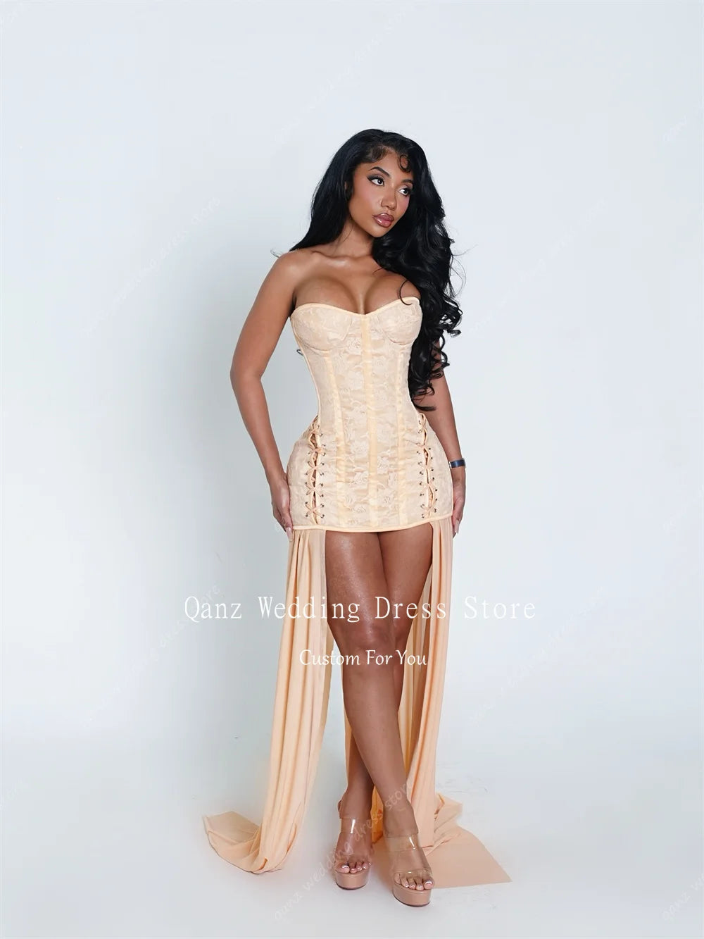 Qanz Sexy Mini Prom Dress Chic Lace Appliques Backless Dresses For Birthday Luxury Woemn Above Knee Vestidos De Festa Customized