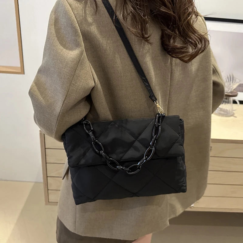 Acryl-Ketten-Umhängetaschen, quadratisch, lässig, Klappe, Damen-Pendeltaschen, gesteppt, All-Match, Winter, große Kapazität für Mädchen zum Einkaufen