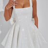 Mozision Pailletten-Kleid mit Schleife am Rücken, rückenfrei, sexy Mini-Kleid für Damen, modisches Etuikleid mit eckigem Ausschnitt, ärmellos, hohe Taille, A-Linie, Clubkleid