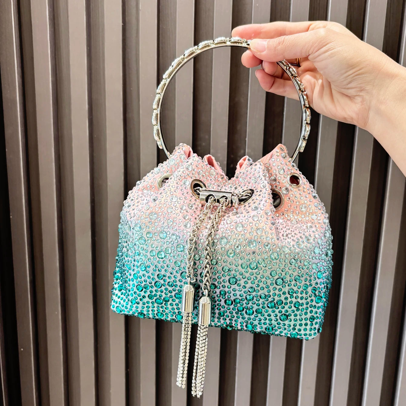 Handhabung Strasssteine Abend-Clutch-Tasche Geldbörsen und Handtasche Luxus Designer Umhängetasche Glänzende Kristall-Clutch-Geldbörse Eimer-Tasche